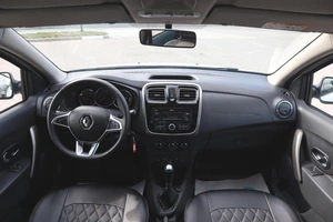 Седан Renault Logan 2020 года, 920000 рублей, Мирное