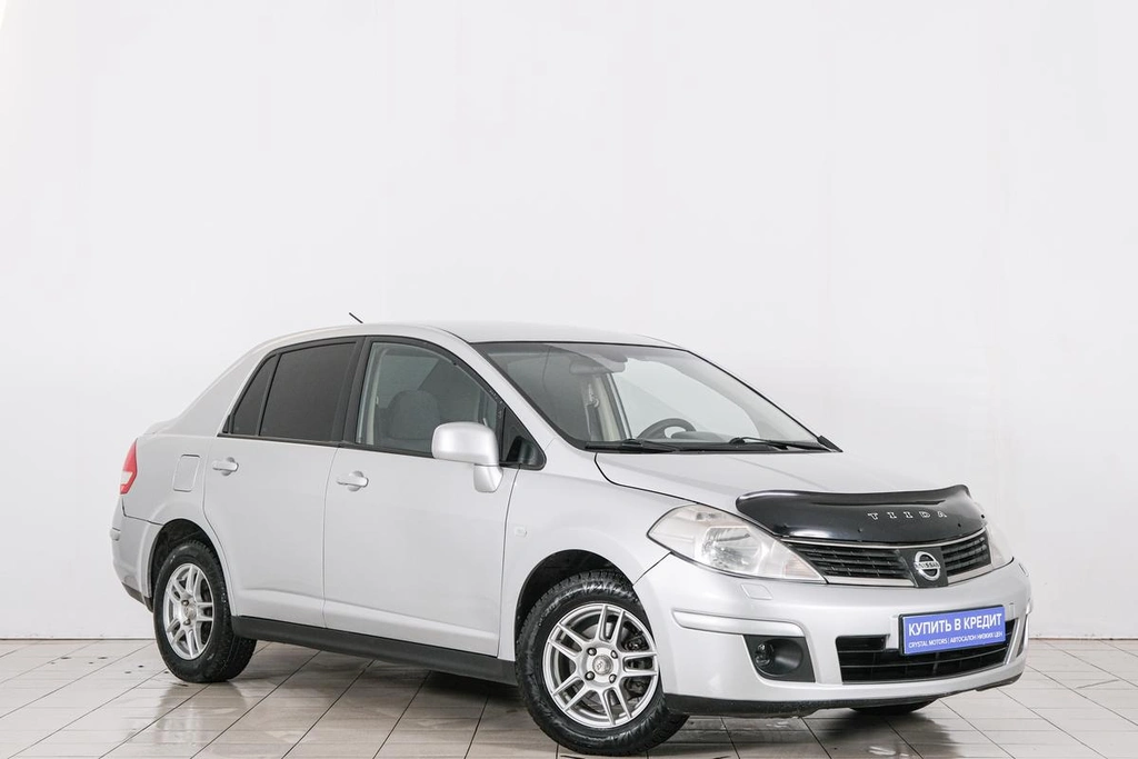 Седан Nissan Tiida 2010 года, 739000 рублей, Красноярск