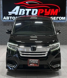 Минивэн Honda Stepwgn Spada 2018 года, 1997000 рублей, Красноярск