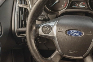 Хетчбэк Ford Focus 2013 года, 859000 рублей, Челябинск