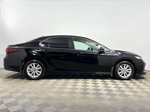 Седан Toyota Camry 2021 года, 2299900 рублей, Казань