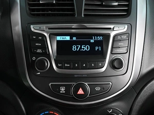 Седан Hyundai Solaris 2014 года, 919000 рублей, Аксай