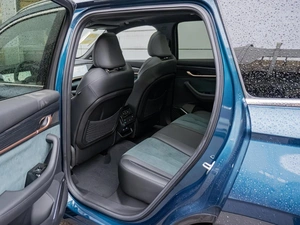 Внедорожник Geely Monjaro 2024 года, 3899000 рублей, Санкт-Петербург