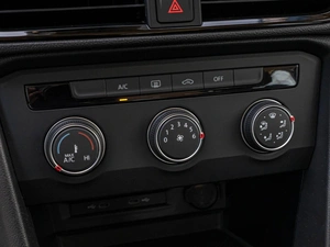 Внедорожник Volkswagen Taos 2021 года, 2150000 рублей, Краснодар