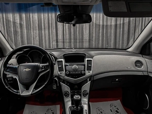 Седан Chevrolet Cruze 2012 года, 645000 рублей, Красноярск