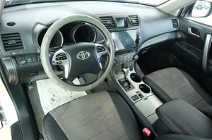 Внедорожник Toyota Highlander 2012 года, 1789000 рублей, Омск