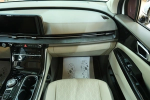 Минивэн Kia Carnival 2021 года, 4359000 рублей, Омск