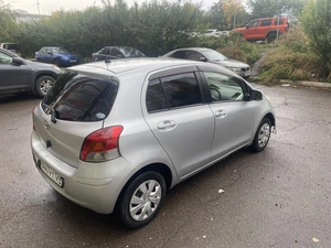Хетчбэк Toyota Vitz 2008 года, 367000 рублей, Красноярск