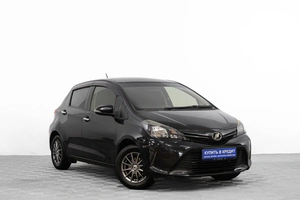 Хетчбэк Toyota Vitz 2014 года, 899000 рублей, Барнаул