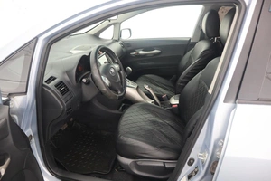 Хэтчбек Toyota Auris 2007 года, 630000 рублей, Орёл