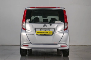 Минивэн Toyota Roomy 2018 года, 1159000 рублей, Челябинск