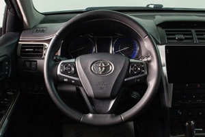 Седан Toyota Camry 2015 года, 2299000 рублей, Сургут