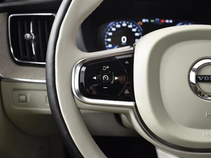 Внедорожник Volvo XC60 2019 года, 2545200 рублей, Казань