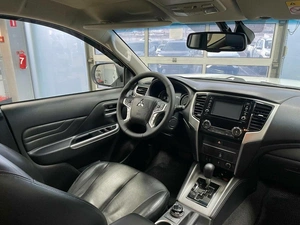 Пикап Mitsubishi L200 2023 года, 3700000 рублей, Красноярск