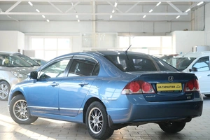 Седан Honda Civic 2007 года, 619000 рублей, Омск