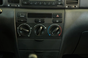 Седан Toyota Corolla 2006 года, 629000 рублей, Омск