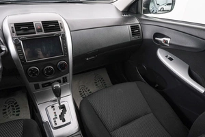 Седан Toyota Corolla 2011 года, 1119000 рублей, Красноярск