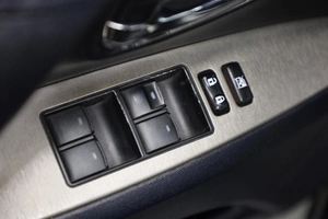 Седан Toyota Avensis 2011 года, 1329000 рублей, Новосибирск