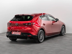 Хетчбэк Mazda 3 2019 года, 1649000 рублей, Красноярск