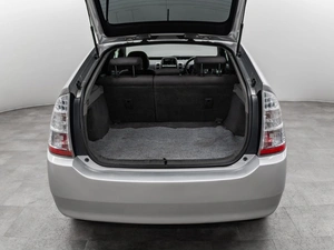 Лифтбек Toyota Prius 2008 года, 675000 рублей, Красноярск