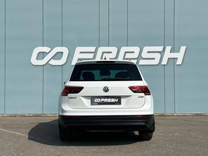 Внедорожник Volkswagen Tiguan 2018 года, 2699000 рублей, Ижевск
