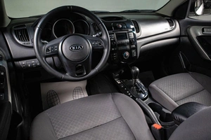 Седан Kia Cerato 2009 года, 749000 рублей, Сургут