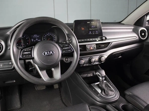 Седан Kia K3 2018 года, 1970000 рублей, Омск