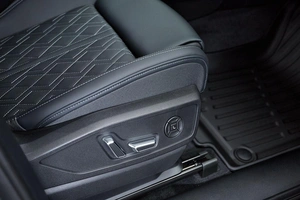 Внедорожник Audi Q5L 2026 года, 6499000 рублей, Красноярск