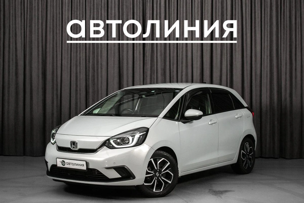 Хетчбэк Honda Fit 2020 года, 1599000 рублей, Красноярск