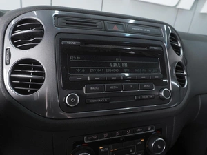 Внедорожник Volkswagen Tiguan 2014 года, 1715000 рублей, Ростов-на-Дону