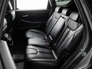 Внедорожник Hyundai Santa Fe 2018 года, 2698000 рублей, Тюмень