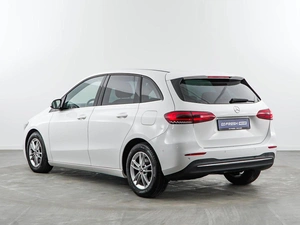 Хетчбэк Mercedes-benz B-класс 2020 года, 2185055 рублей, Москва