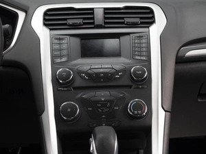 Седан Ford Mondeo 2015 года, 1460000 рублей, Омск