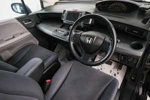 Минивэн Honda Freed 2009 года, 899000 рублей, Красноярск