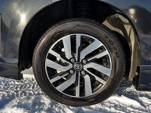 Минивэн Toyota Roomy 2020 года, 1157000 рублей, Красноярск