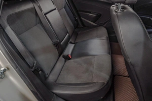 Хетчбэк Opel Astra 2011 года, 699000 рублей, Челябинск