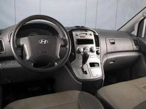 Минивэн Hyundai Grand Starex 2008 года, 960000 рублей, Омск