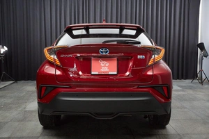 Внедорожник Toyota C-HR 2018 года, 2047000 рублей, Красноярск
