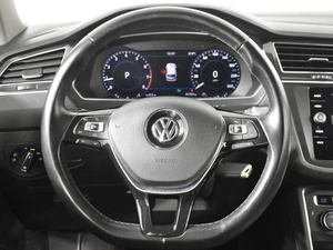 Внедорожник Volkswagen Tiguan 2018 года, 3814900 рублей, Казань
