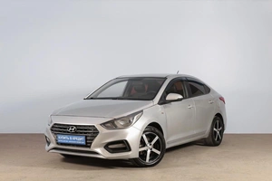 Седан Hyundai Solaris 2017 года, 999000 рублей, Новосибирск