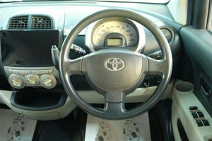 Хетчбэк Toyota Passo 2009 года, 479000 рублей, Омск