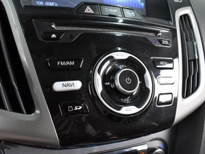 Хетчбэк Ford Focus 2012 года, 849000 рублей, Воронеж