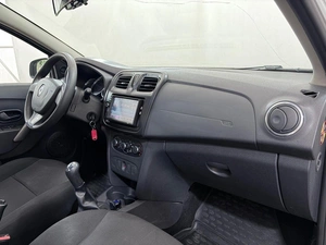 Седан Renault Logan 2018 года, 520000 рублей, Орёл