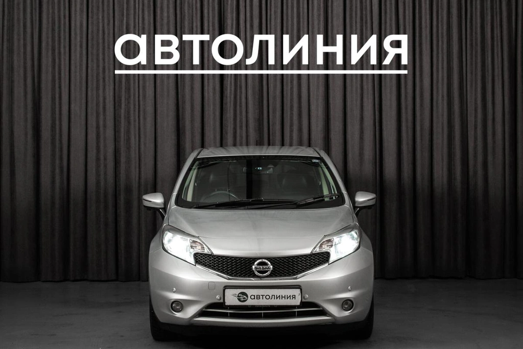 Хетчбэк Nissan Note 2016 года, 819000 рублей, Красноярск