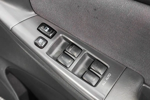 Седан Toyota Corolla 2005 года, 699000 рублей, Барнаул