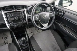 Универсал Toyota Corolla Fielder 2018 года, 1429000 рублей, Красноярск