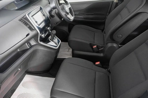 Минивэн Nissan Serena 2019 года, 1999000 рублей, Кемерово