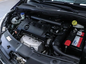 Хетчбэк Peugeot 208 2013 года, 720000 рублей, Красноярск