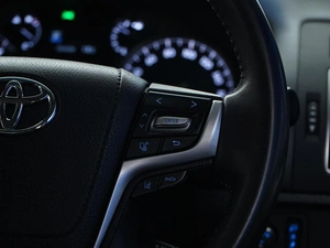 Внедорожник Toyota Land Cruiser Prado 2020 года, 5649999 рублей, Москва