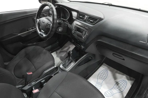 Седан Kia Rio 2017 года, 1249000 рублей, Новокузнецк